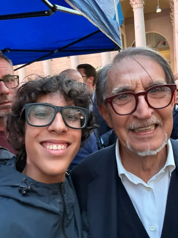 Selfie di Liam con Ignazio La Russa